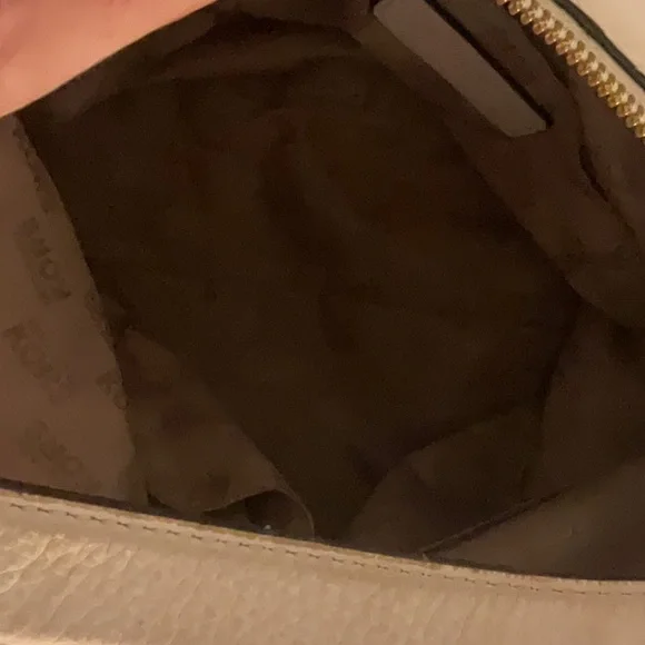 MICHAEL Michael Kors Bedford Large Leather Hobo Style Bag, White/Gold Tone - Picture 15 of 16